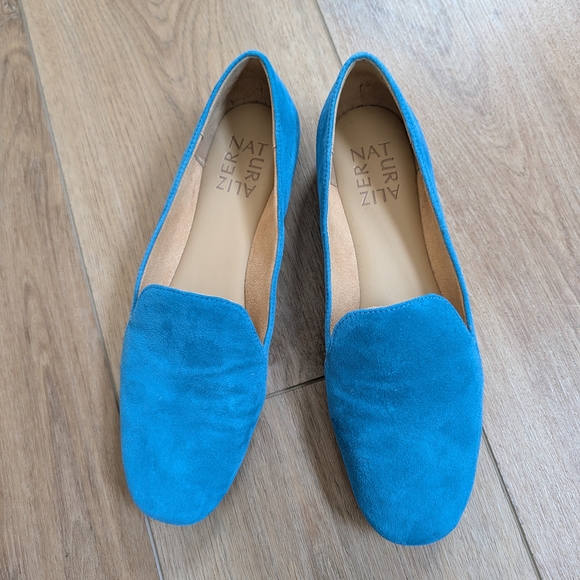 Naturalizer Blue Leather Women's Loafers - Picture 2 of 4